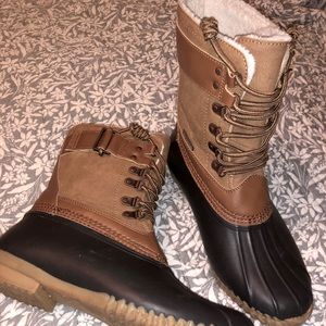 Boots Women’s 9(M)